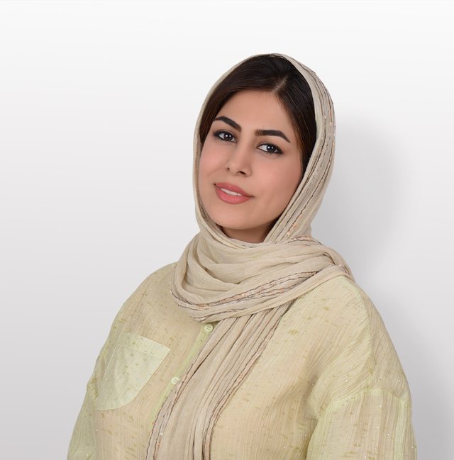 منا محمدی